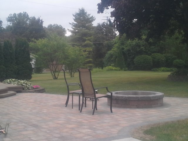 Daisy Landscape - Fire Pits