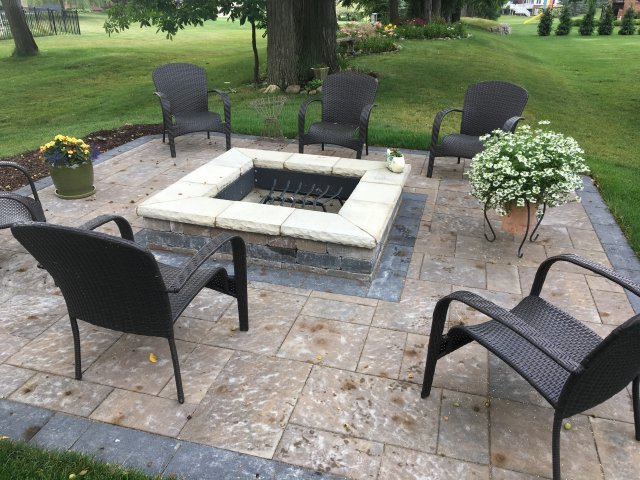 Daisy Landscape - Fire Pits