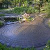 Daisy Landscape - Pavers
